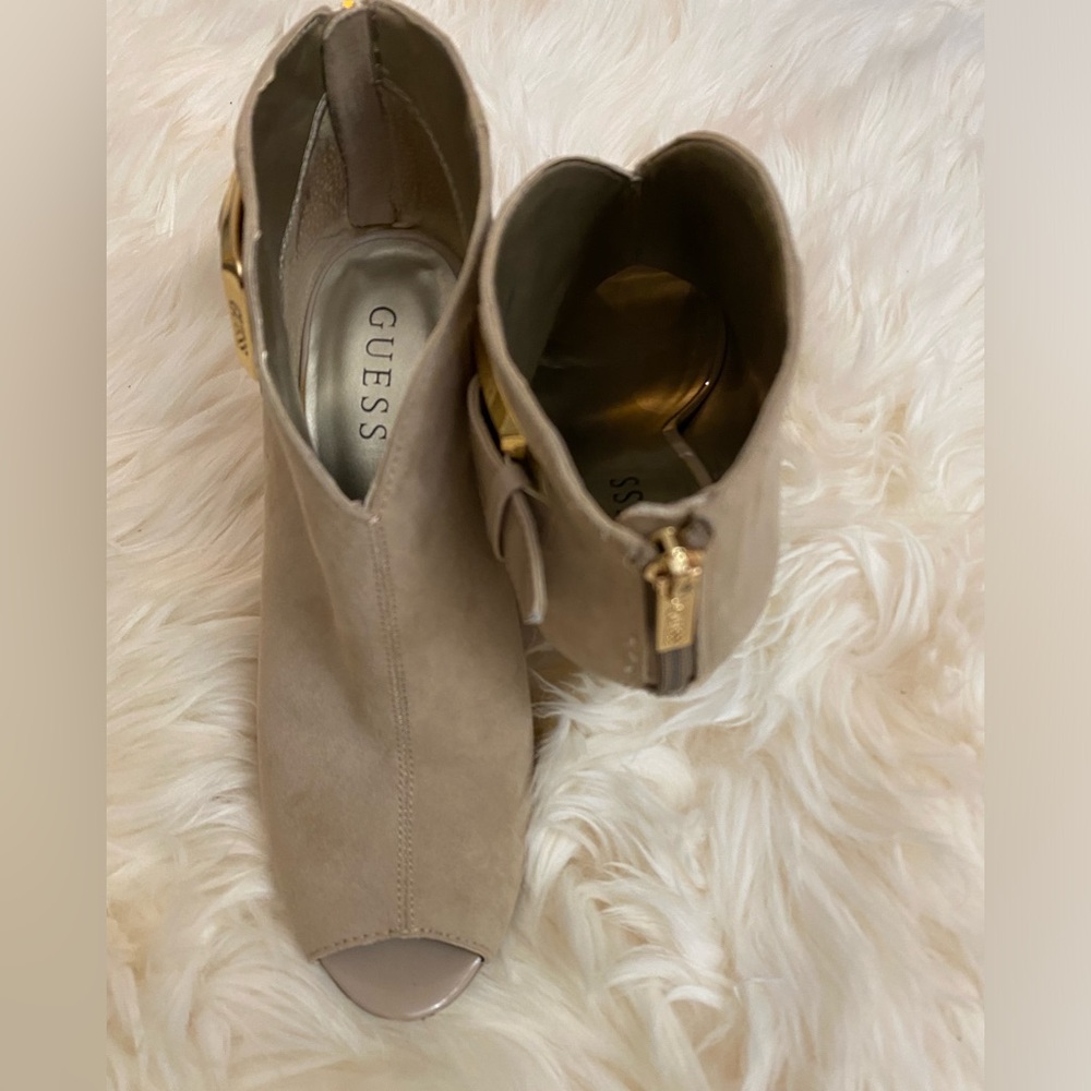 Guess Booties. Slightly Used. Worn Twice And In V… - image 4
